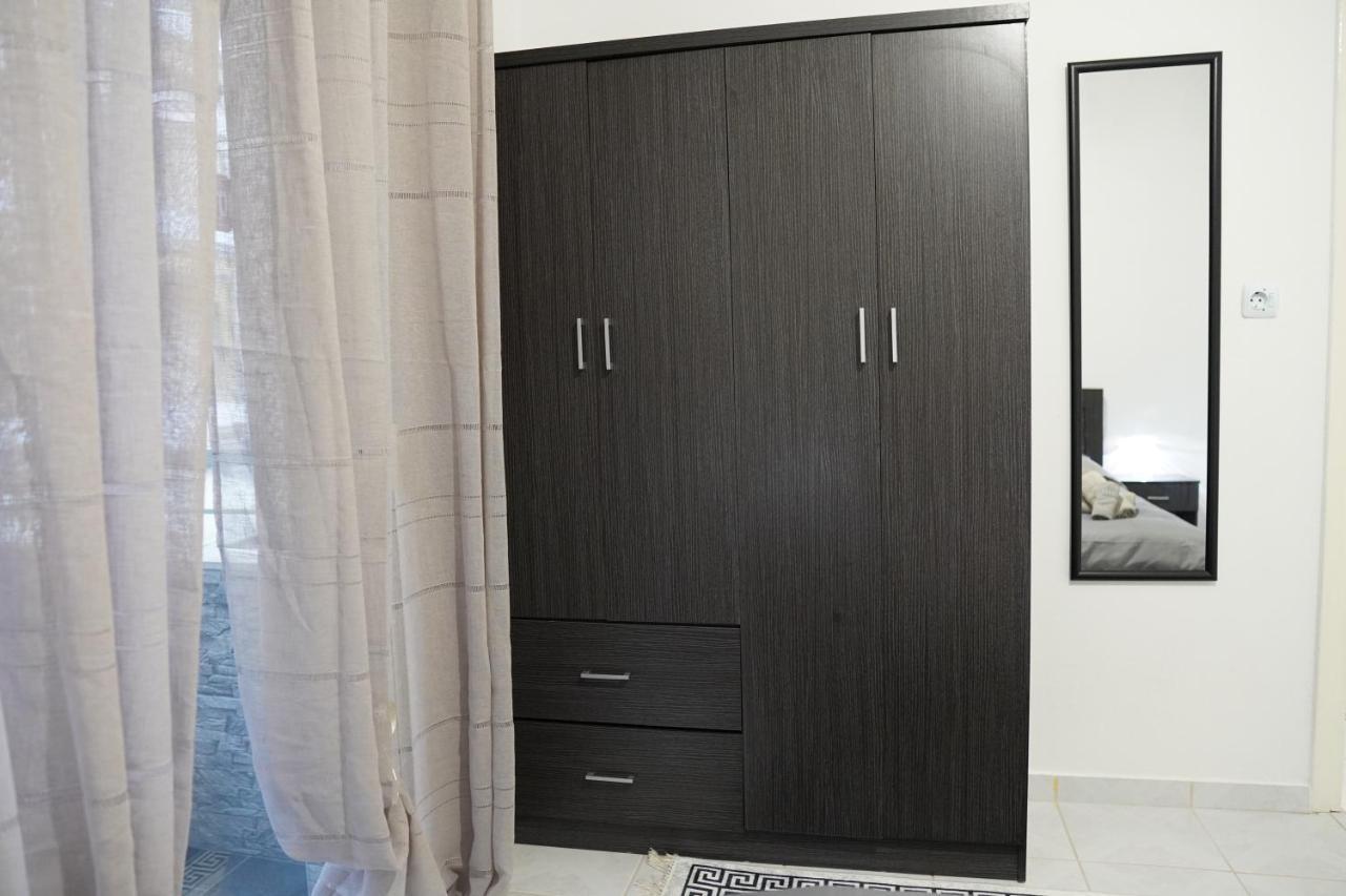 Poseidon'S Premium Apartment Katerini Exterior photo